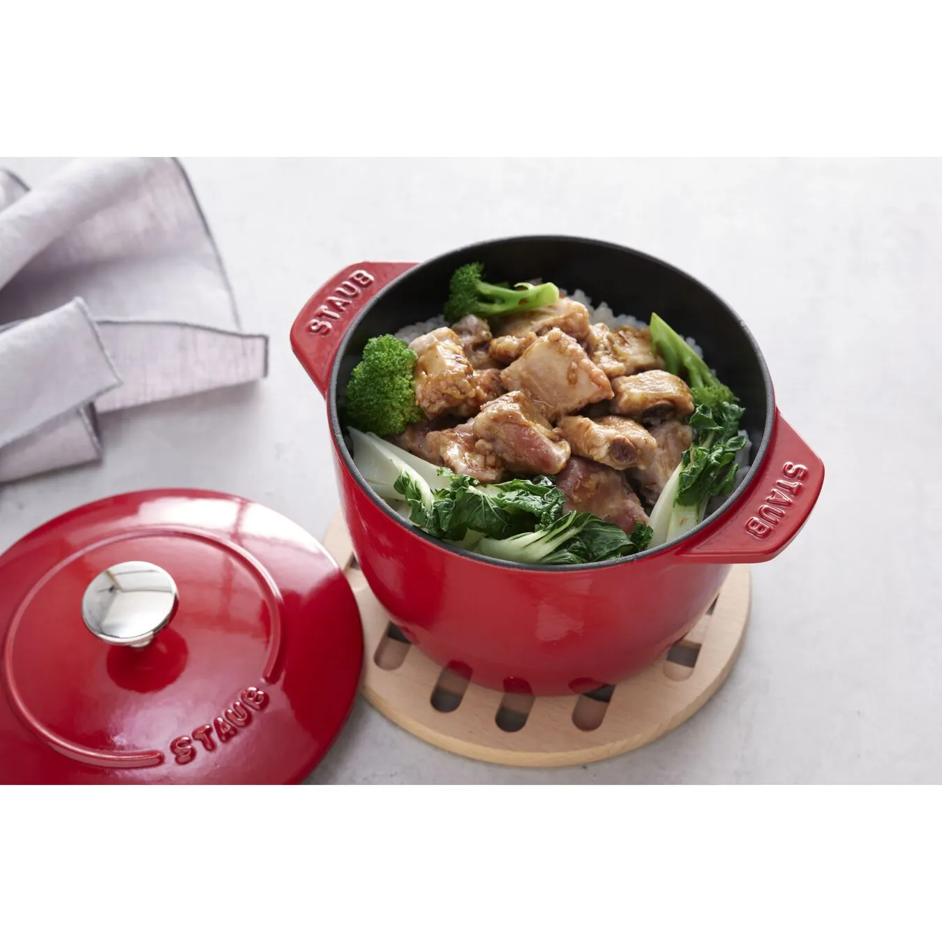 Staub Cocotte Per Riso 16 Cm, Rotondo, Ciliegia, Ghisa 6 Staub Cocotte Per Riso 16 Cm, Rotondo, Ciliegia, Ghisa - immagine 6