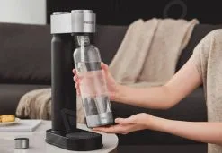 Philips GoZero - Soda Maker Viva Con Accessori, Nero ADD4902BK/10 -Vendite Accessori per Cucina 6b4e57b0539e8f2183d059aa