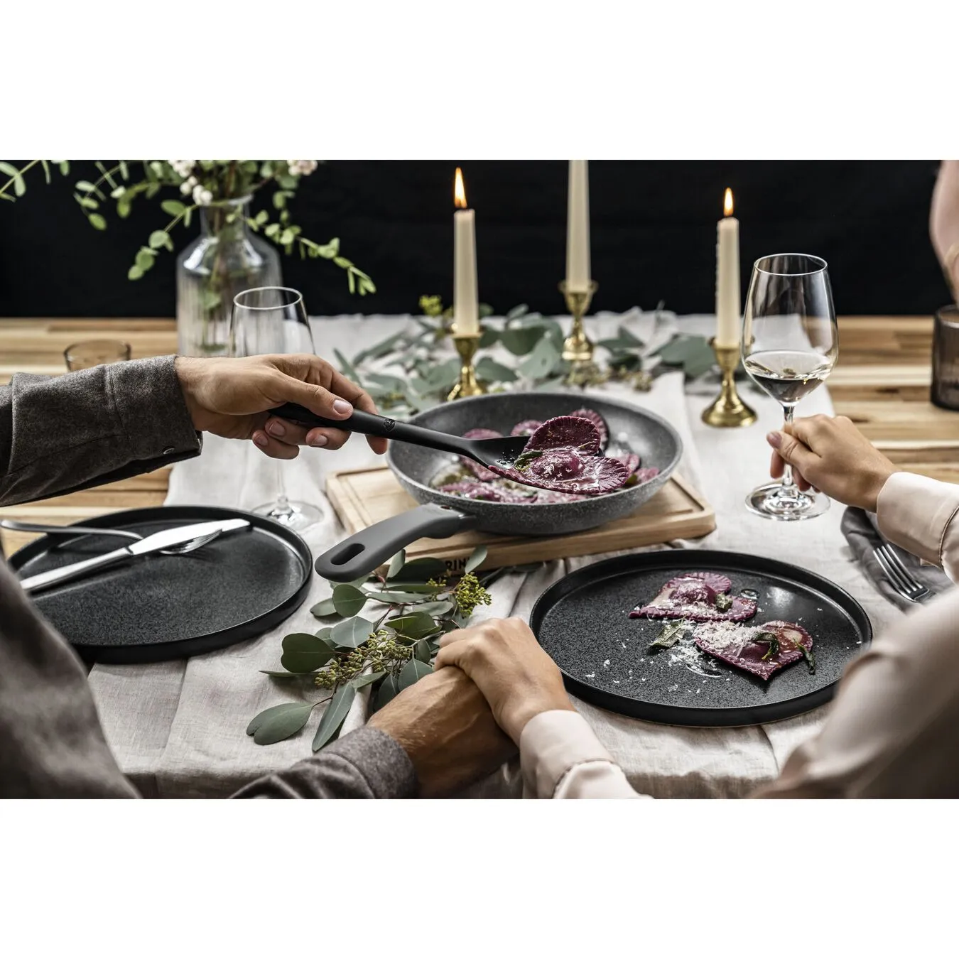 Ballarini Mestolo A Servire - 28 Cm, Silicone 2 Ballarini Mestolo A Servire - 28 Cm, Silicone - immagine 2